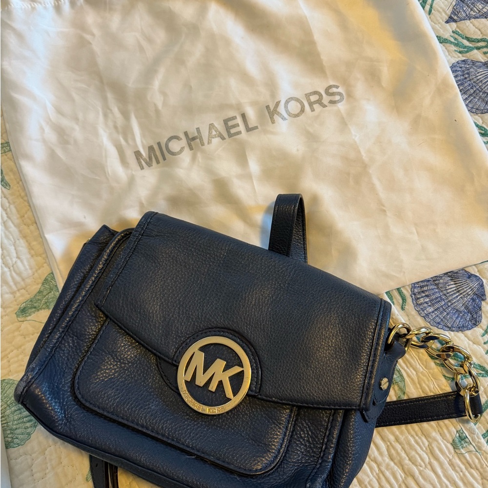 3 for $50 🌹 Michael Kors Blue Leather Crossbody Bag